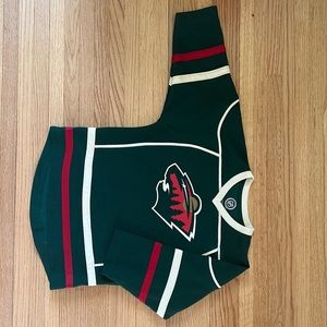 NHL Minnesota Wild hockey jersey, boys size 6/7.
